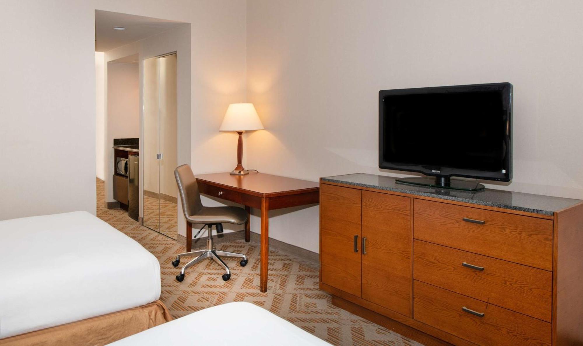 Doubletree Suites By Hilton Hotel Philadelphia West Plymouth Meeting Buitenkant foto