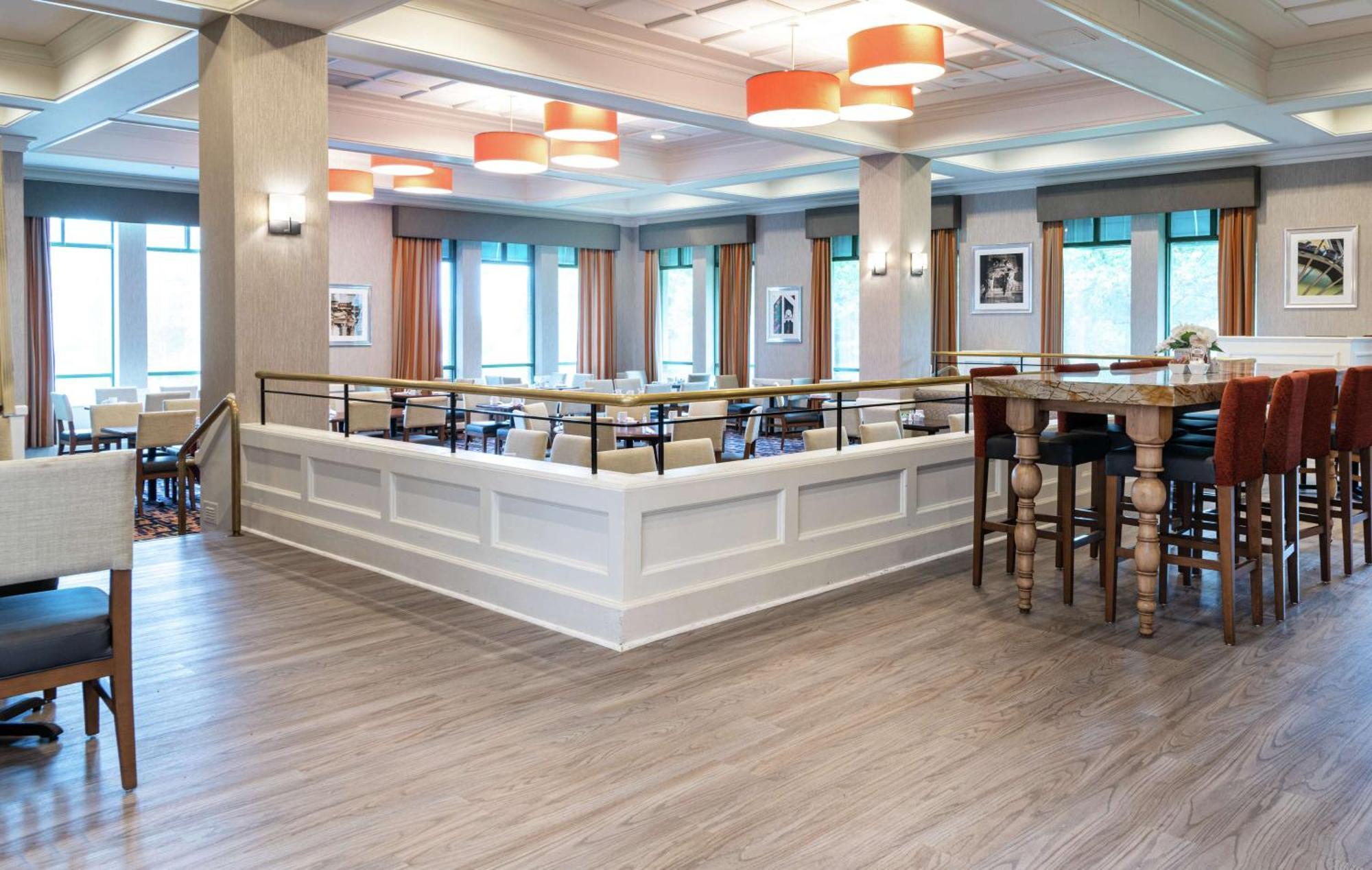 Doubletree Suites By Hilton Hotel Philadelphia West Plymouth Meeting Buitenkant foto